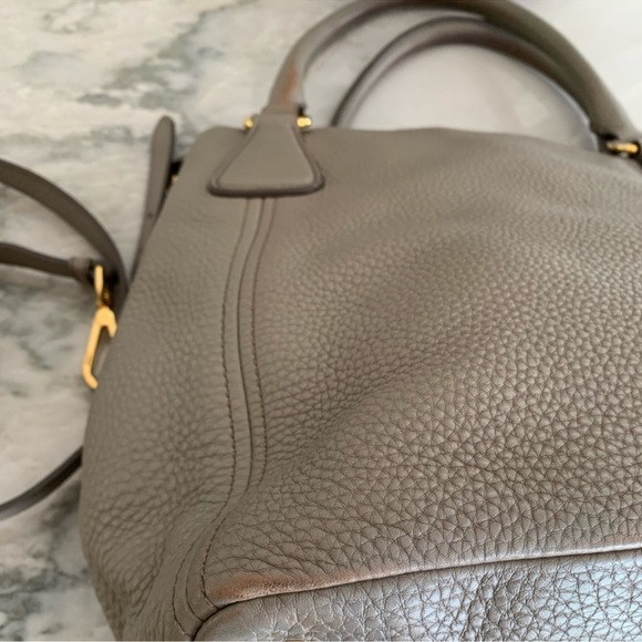 Prada Sacca - Picture 4 of 9